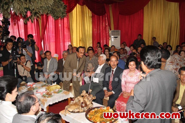Gambar Foto Prosesi Lamaran Astrid Tiar dan Aldi Situmorang