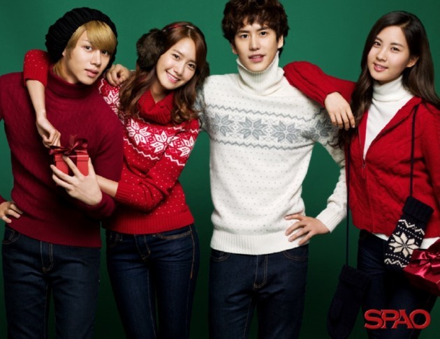 Gambar Foto Kim Heechul, Yoona, Kyuhyun dan Seohyun di Katalog Fashion Spao