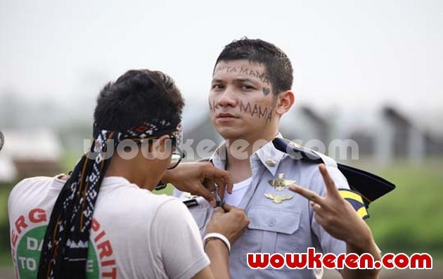 Gambar Foto Gading Marten di Behind The Scene 'Sampai Ujung Dunia'