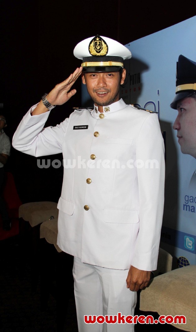 dwi sasono film sampai ujung dunia