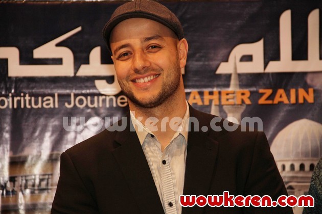 Gambar Foto Maher Zain Saat Ditemui di SCTV Tower