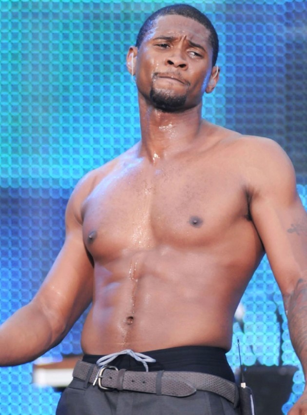 Gambar Foto Aksi Panggung Usher