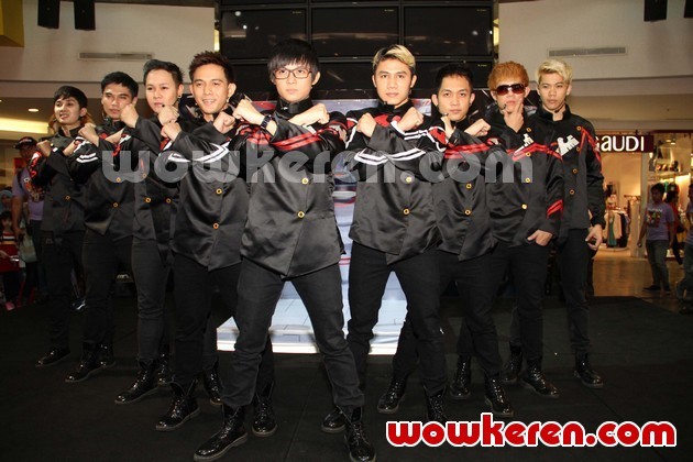 Foto Single Perdana Xo Ix Cukuplah Sudah Menjadi Soundtrack Dufan Defender Foto 2 Dari 19 single perdana xo ix cukuplah sudah