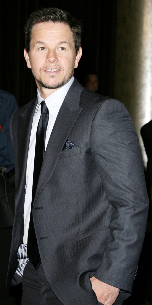 Gambar Foto Mark Wahlberg Pernah Memiliki Group Band 'Marky Mark and the Funky Bunch'