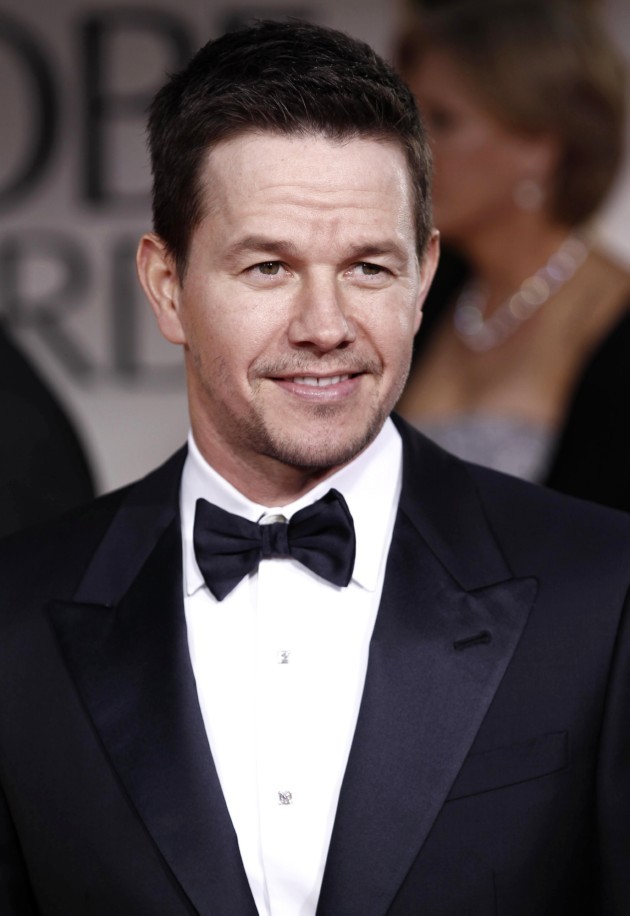 Gambar Foto Mark Wahlberg di Golden Globes Awards 2012