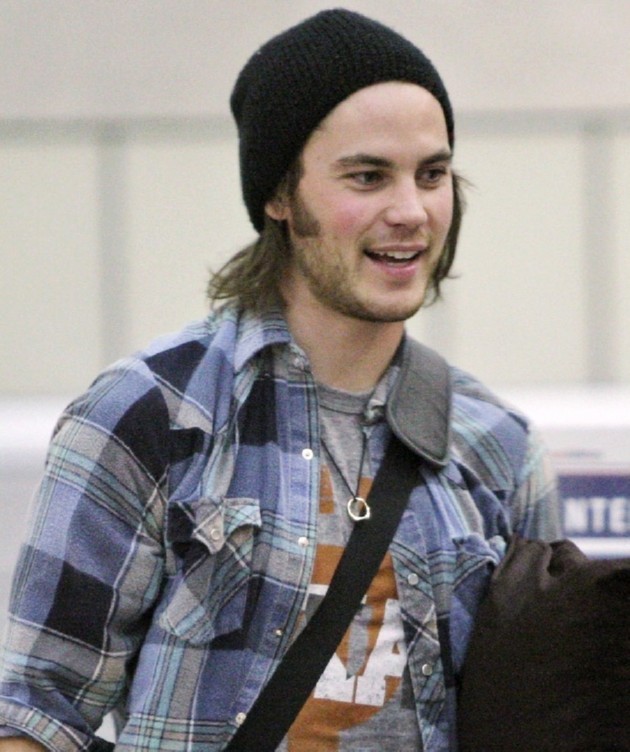 Gambar Foto Taylor Kitsch Menjadi Model Untuk Diesel dan Abercrombie ...