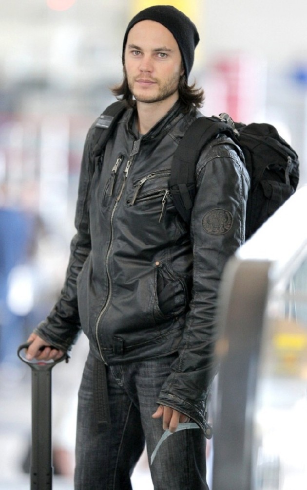 Gambar Foto Taylor Kitsch Menjadi Model Untuk Diesel dan Abercrombie ...