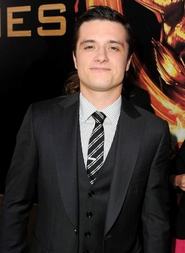 Gambar Foto Josh Hutcherson di Premiere 'The Hunger Games'