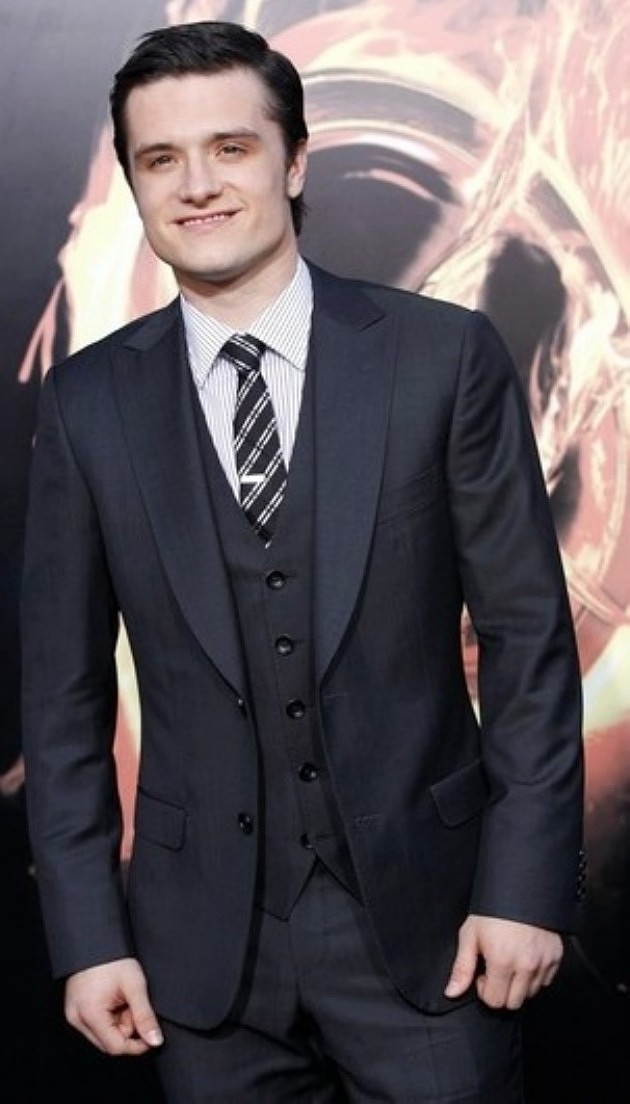 Gambar Foto Josh Hutcherson di Premiere 'The Hunger Games'