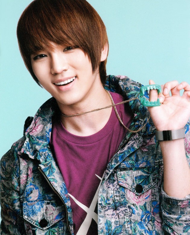 Gambar Foto Key SHINee Photoshoot