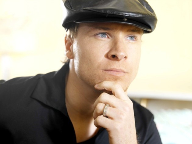 Gambar Foto Brian Littrell Photoshoot