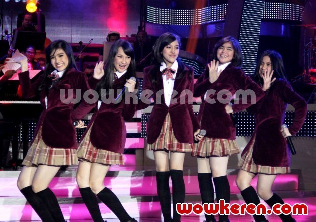 Gambar Foto Blink di Konser SCTV Masterpiece of Koes Plus