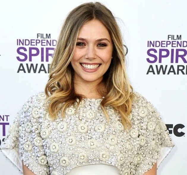 Gambar Foto Elizabeth Olsen di Film Independent Spirit Awards 2012