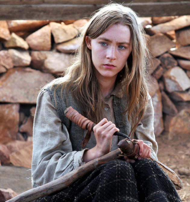 Gambar Foto Saoirse Ronan Menjadi Irena di 'The Way Back;