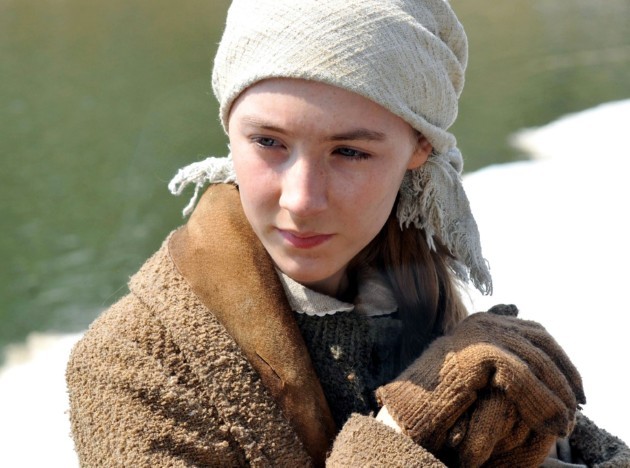 Gambar Foto Saoirse Ronan Menjadi Irena di 'The Way Back;
