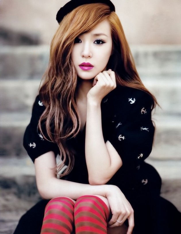 Gambar Foto Tiffany di Majalah Vogue Girl Edisi April 2012