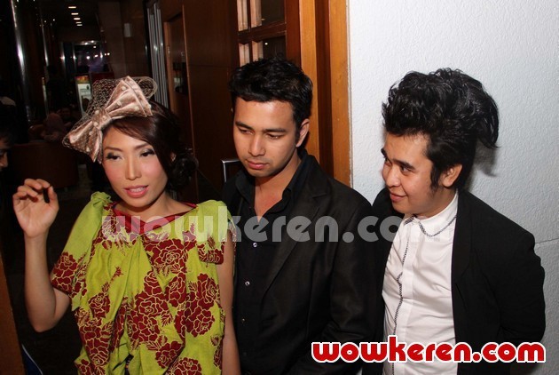 Gambar Foto Ayu Dewi, Raffi Ahmad dan Olga Syahputra di Semarak HUT 'Dahsyat' Ke-4 RCTI