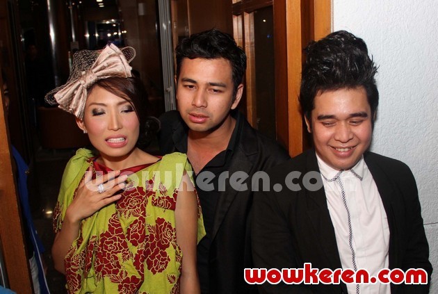 Gambar Foto Ayu Dewi, Raffi Ahmad dan Olga Syahputra di Semarak HUT 'Dahsyat' Ke-4 RCTI