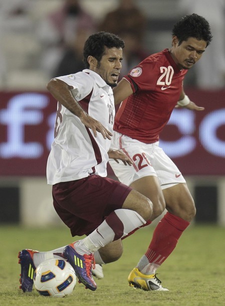 Gambar Foto Bambang Pamungkas di Kualifikasi Piala Dunia 2012 Melawan Qatar
