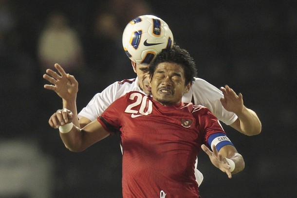 Gambar Foto Bambang Pamungkas di Kualifikasi Piala Dunia 2012 Melawan Qatar