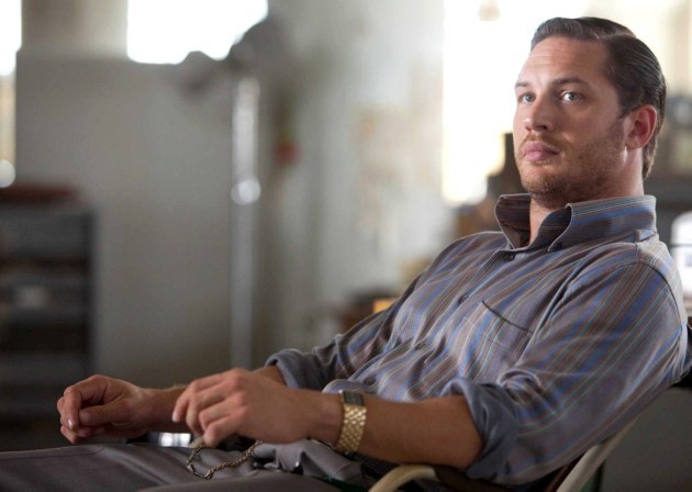 Gambar Foto Tom Hardy Menjadi Eames di 'Inception'