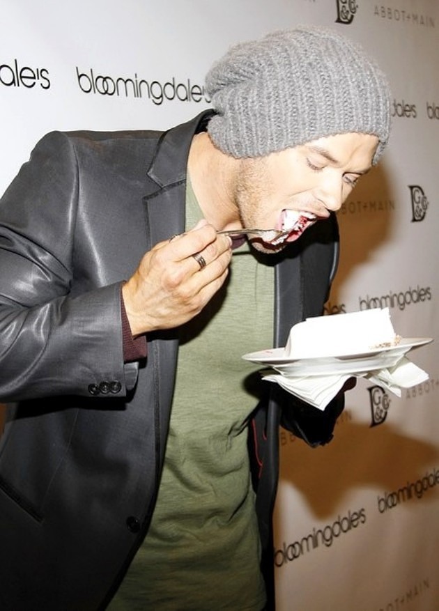Gambar Foto Kellan Lutz saat Launches Dylan George and Abbot