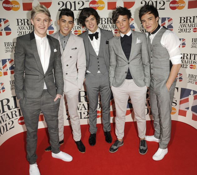 Gambar Foto One Direction di Acara BRIT Awards 2012