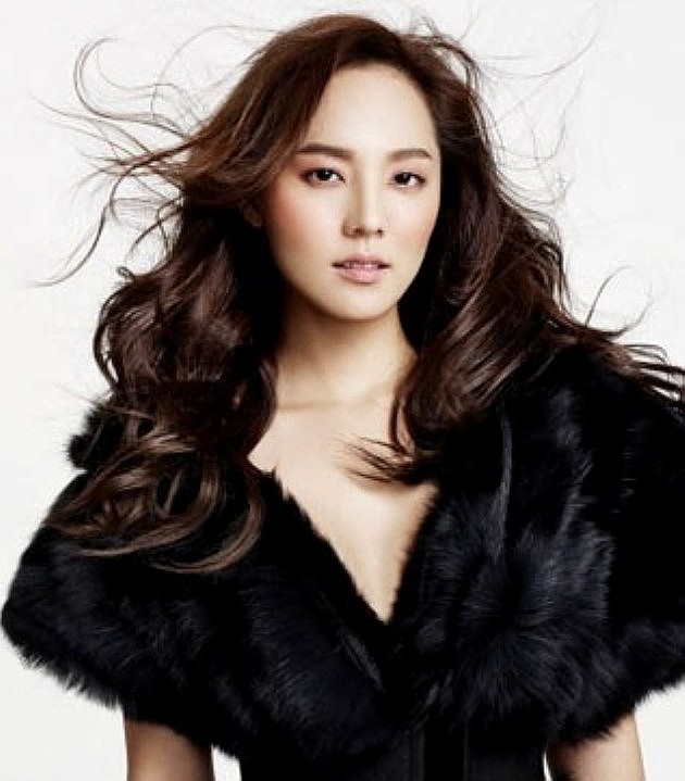 Gambar Foto Eugene Tampil Cantik di Majalah High Cut