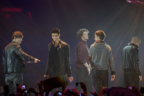 Gambar Foto The Wanted Melakukan Pertujukan di Atas Panggung Selama Acara 40 Principales Awards 2011 Berlangsung