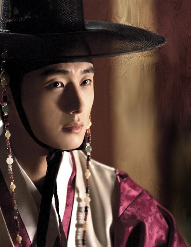 Foto Lee Ki Chan Promote Album 'Singing All My Song For You' Foto 2