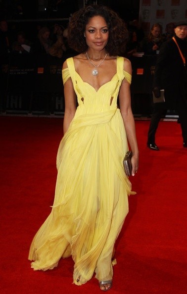 Gambar Foto Naomie Harris di Acara Orange British Academy Film Awards 2012