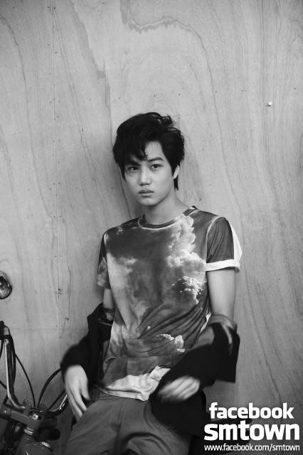 Gambar Foto Kai Photoshoot di Promo Debut EXO