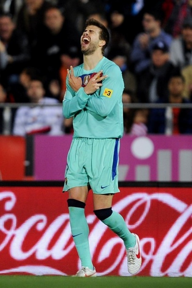 Gambar Foto Gerard Pique di La Liga Match