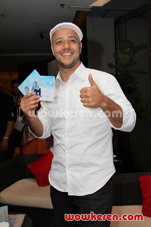 Gambar Foto Maher Zain di Launching Album 'Forgive Me'
