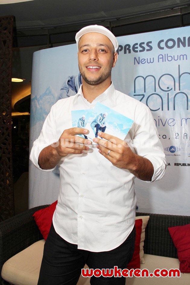 Gambar Foto Maher Zain di Launching Album 'Forgive Me'