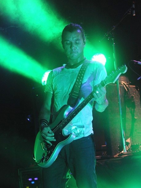 Gambar Foto Gavin Rossdale saat Performs di Bowery Ballroom