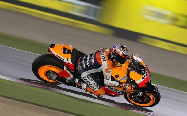 Gambar Foto Casey Stoner di Sirkuit Balap Losail MotoGP Qatar