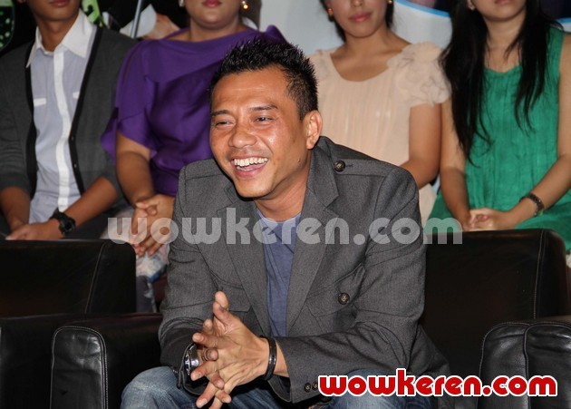 Gambar Foto Anang Hermansyah di Konferensi Pers 'Indonesian Idol'