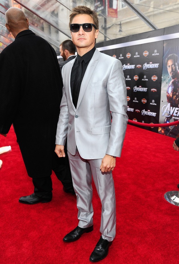 Gambar Foto Jeremy Renner di Premier 'The Avengers'