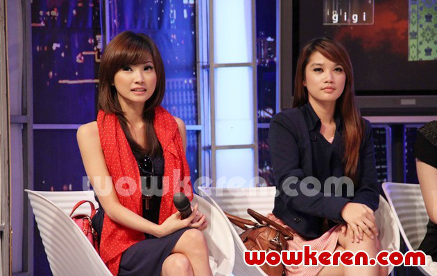 Gambar Foto Wenda dan Devi di acara jumpa pers 'Ada Apa dengan Cherry Belle?'