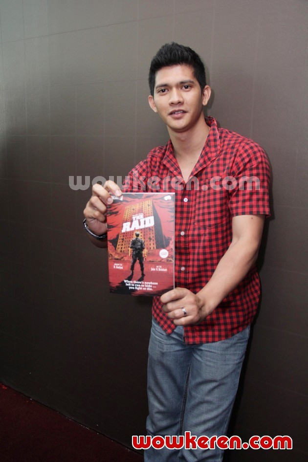 Gambar Foto Iko Uwais di Konferensi Pers Perilisan Komik 'The Raid'