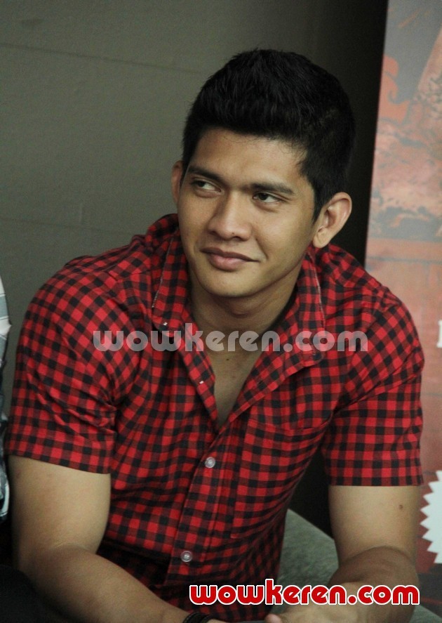 Gambar Foto Iko Uwais di Konferensi Pers Perilisan Komik 'The Raid'