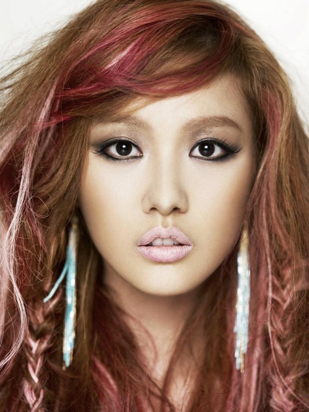 Gambar Foto SeungAh 'Sunny Hill' di Promo Album 'The Grasshoppers'
