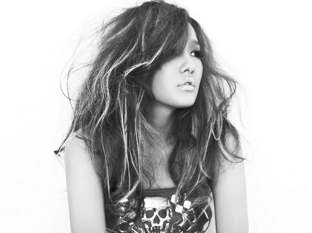 Gambar Foto SeungAh 'Sunny Hill' di Promo Album 'The Grasshoppers'