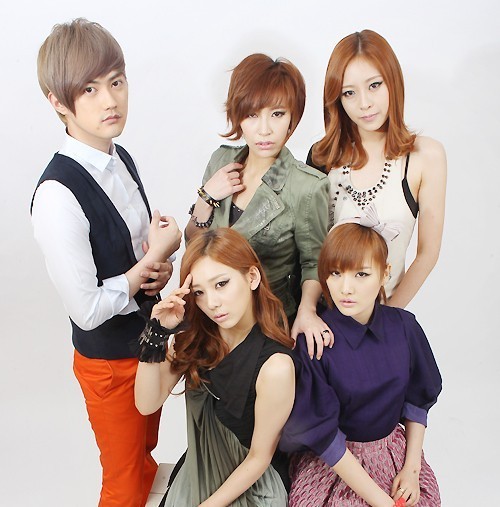 Gambar Foto Sunny Hill Photoshoot
