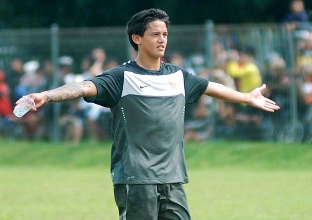 Gambar Foto Irfan Bachdim Saat Berlatih Bersama Timnas
