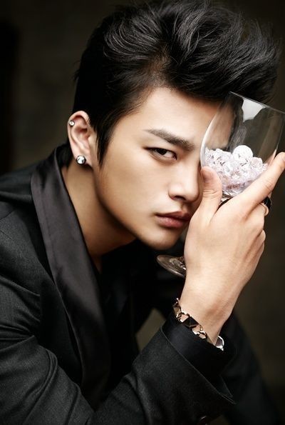 Gambar Foto Seo In Guk Photoshoot