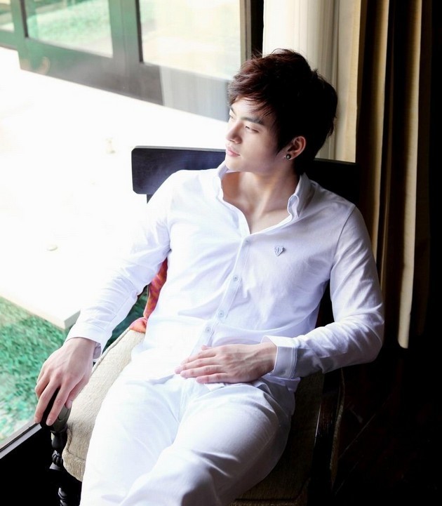 Gambar Foto Seo In Guk Photoshoot untuk Promo Album 'My Baby U'