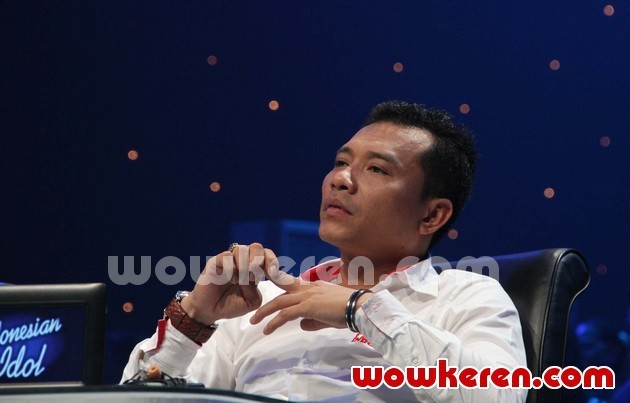 Gambar Foto Anang Hermansyah Sebagai Juri Indonesian Idol 2012
