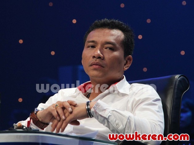 Gambar Foto Anang Hermansyah Sebagai Juri Indonesian Idol 2012